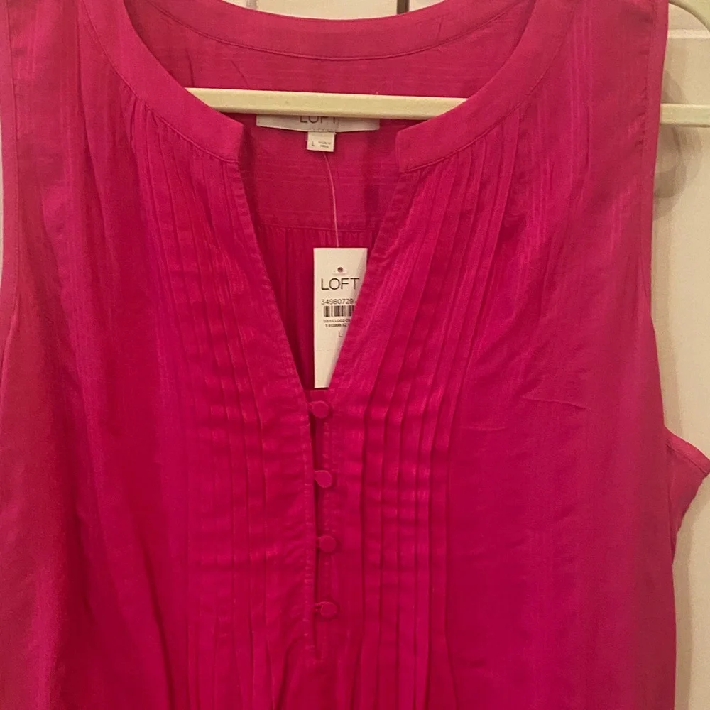 LOFT New Fuchsia Sleeveless Blouse - Picture 2 of 4